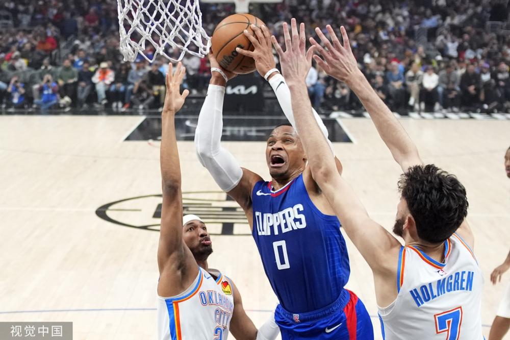 一名年轻球 一名年轻球