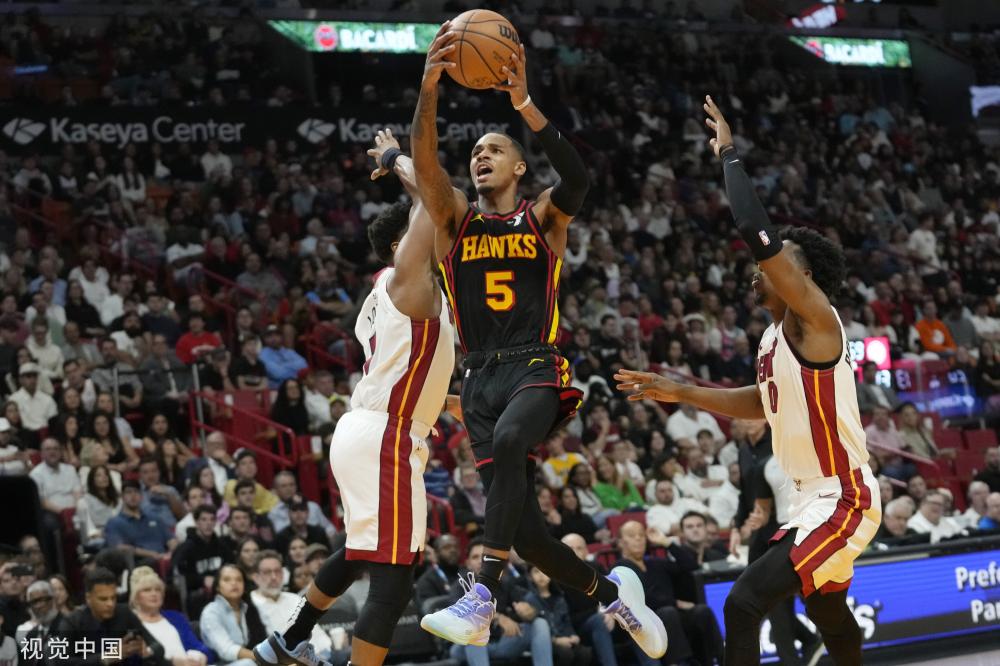 名球员在场 名球员在场